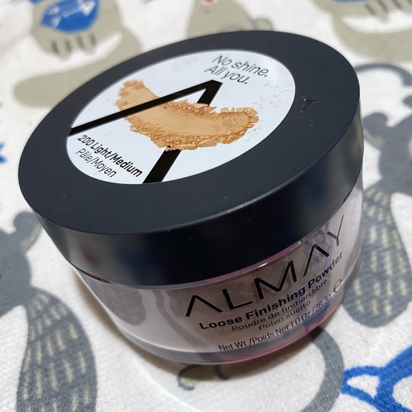 Nip 200 Light/medium Almay loose finishing powder - Picture 1 of 3